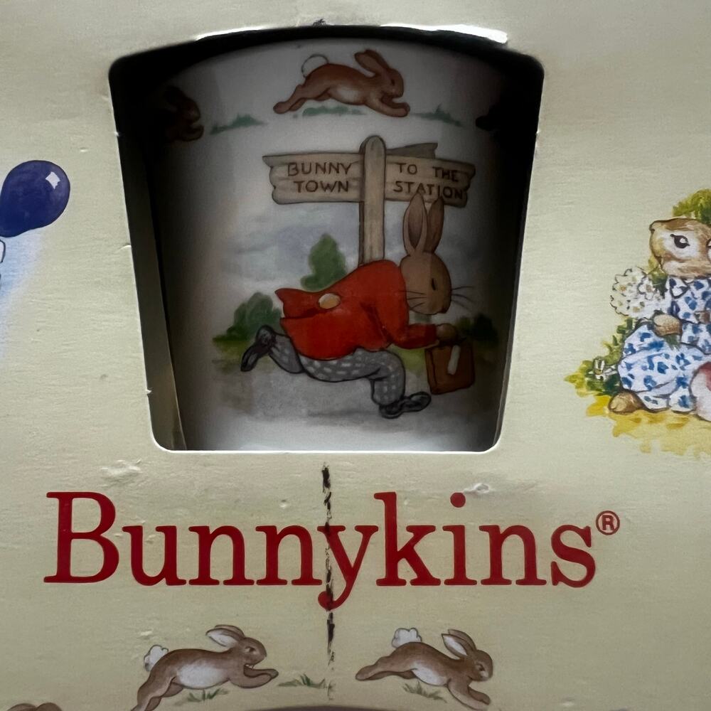 Vintage Royal Doulton Bunnykins 2pc Nursery Set Plate & Mug New in Box England - Picture 9 of 11